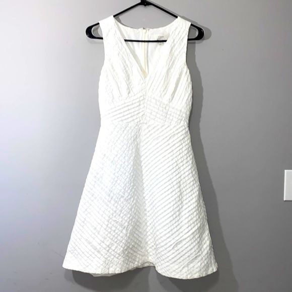 J.Crew White Textured Classic Sheath Dress Diagonal Stripes V Neck Size 0 - Picture 2 of 10
